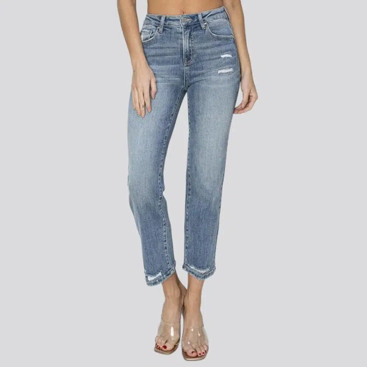 Slim women's light-wash jeans