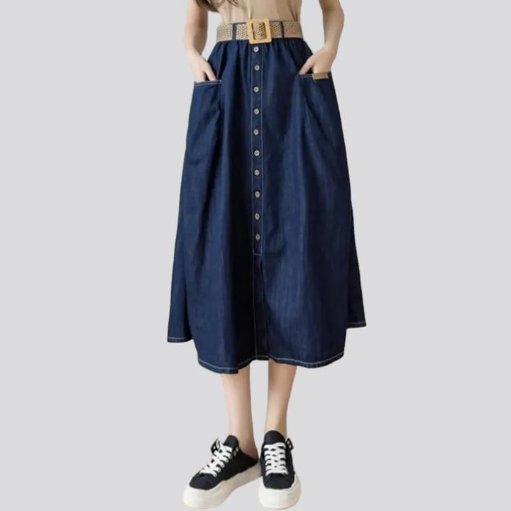 Dark-wash women's jeans skirt