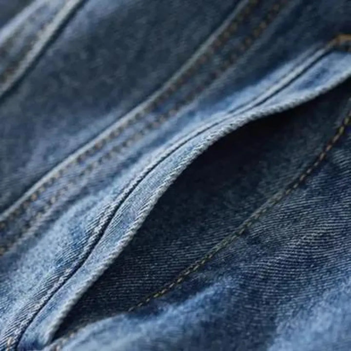 90s medium-wash women's jeans jacket