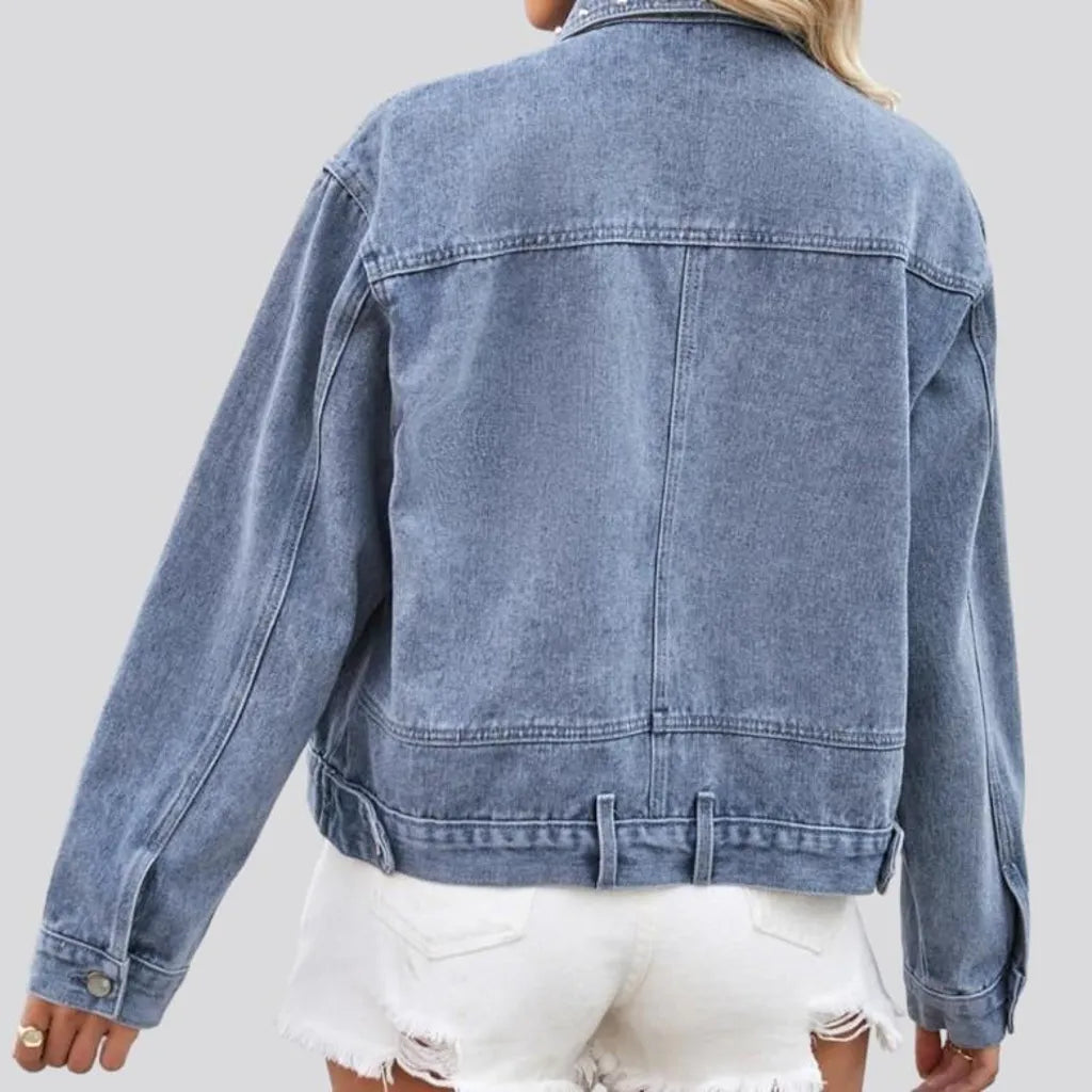 Light-wash vintage jean jacket
 for women