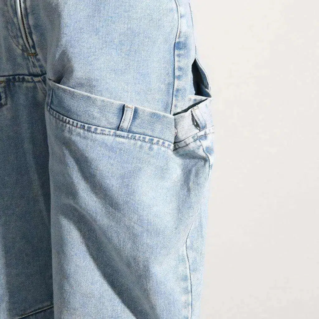 Straight light women's wash jeans