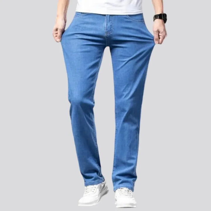 One-tone men's 90s jeans