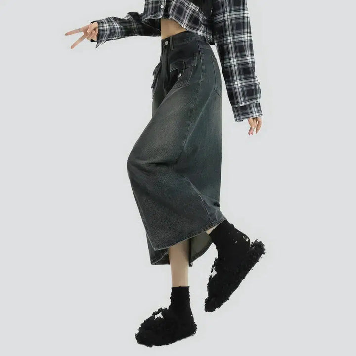 Sanded front-slit denim skirt