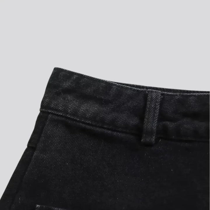 Monochrome raw hem denim skirt