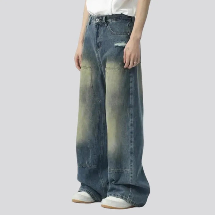 Loose men's sanded jeans