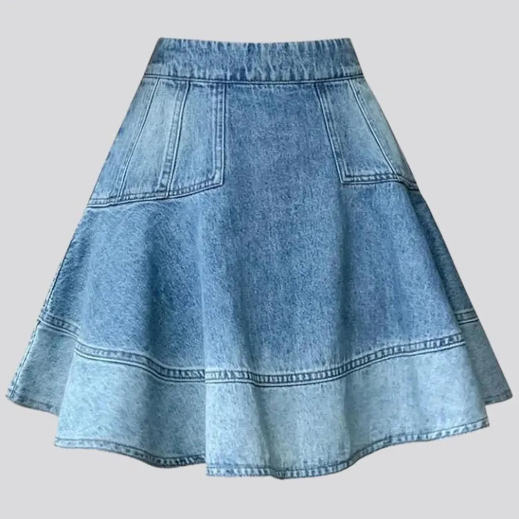 Light-wash denim skirt
 for ladies
