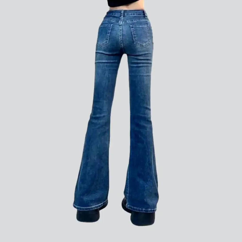 High-waist women's stonewashed jeans