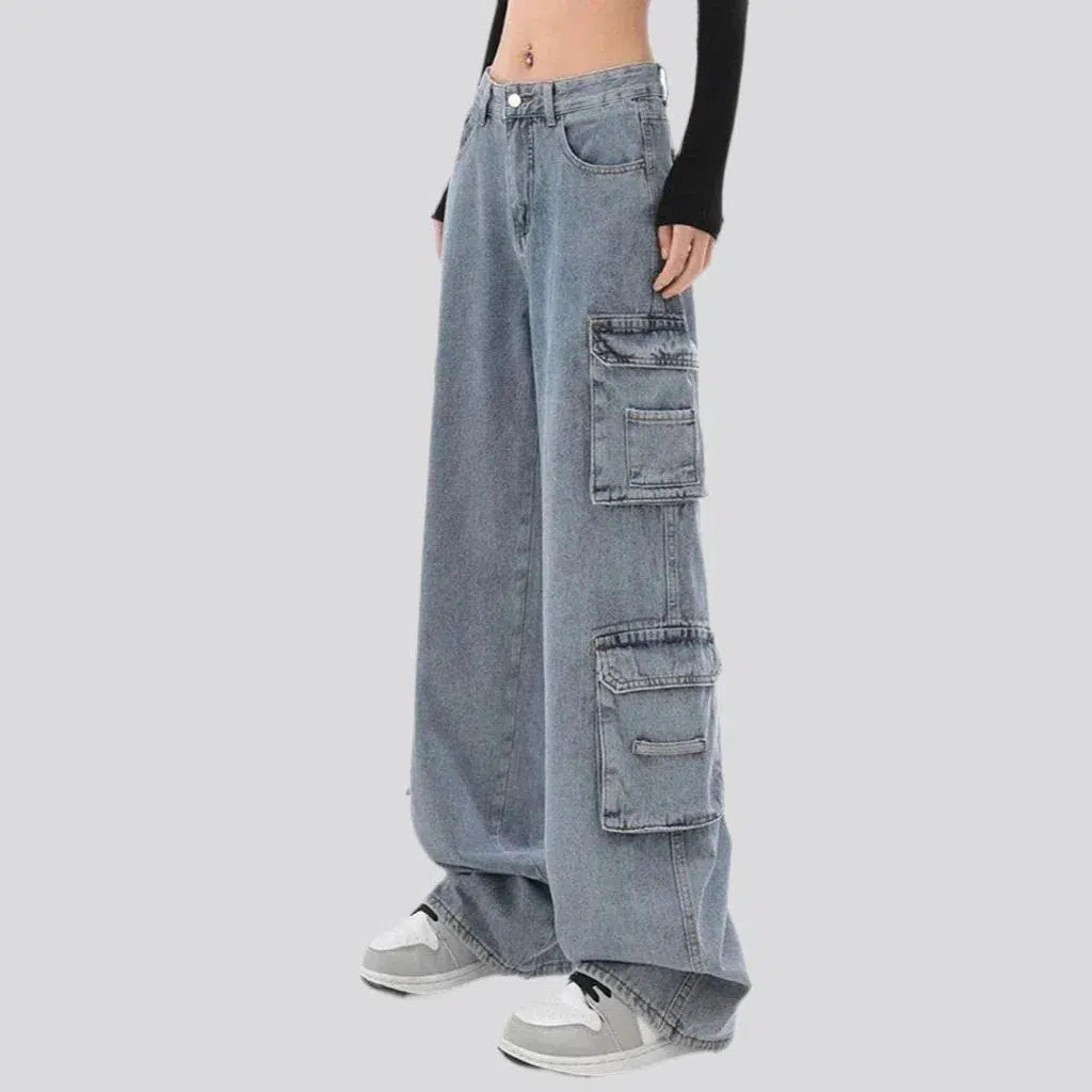 baggy, vintage, light wash, voluminous pockets, floor-length, high-waist, cargo-pocket, zipper-button, women's jeans | Jeans4you.shop