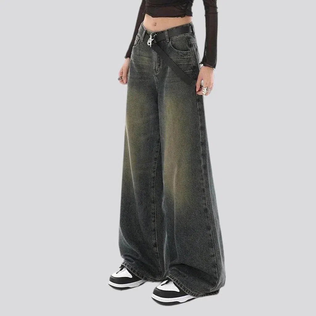 Dark wash women's y2k jeans