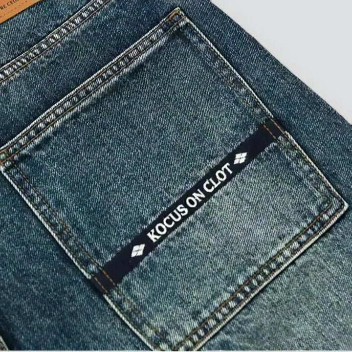 Moderate-dye mid waisted jeans
 for men