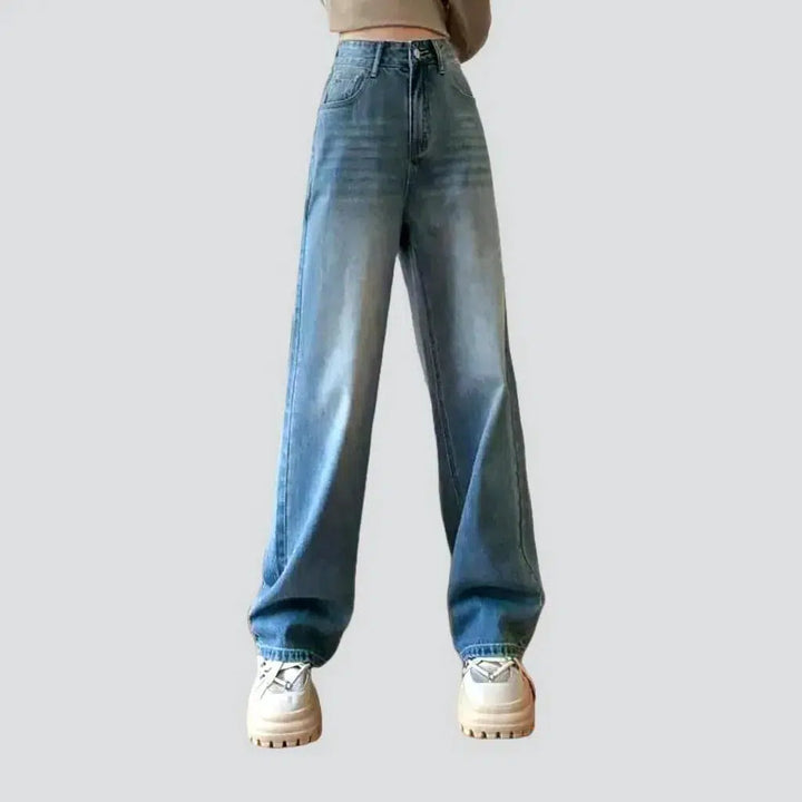 Sanded vintage jeans
 for women