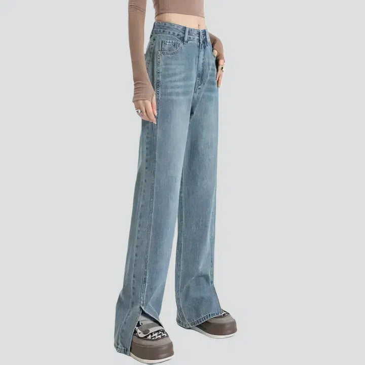 Sanded women's straight jeans