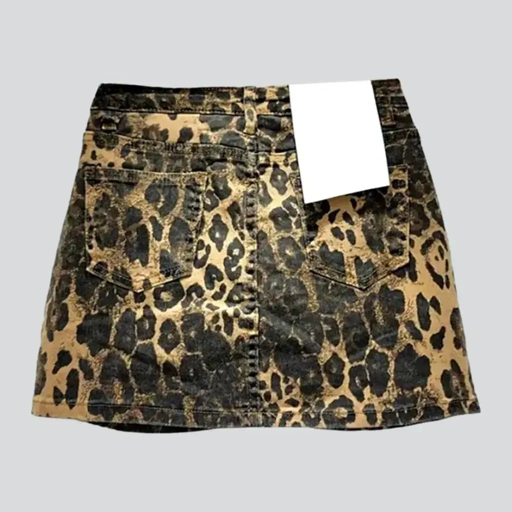 Mini leopard-print women's jean skort