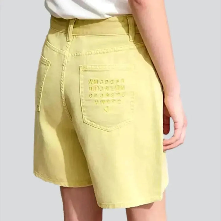 Chic denim shorts for women