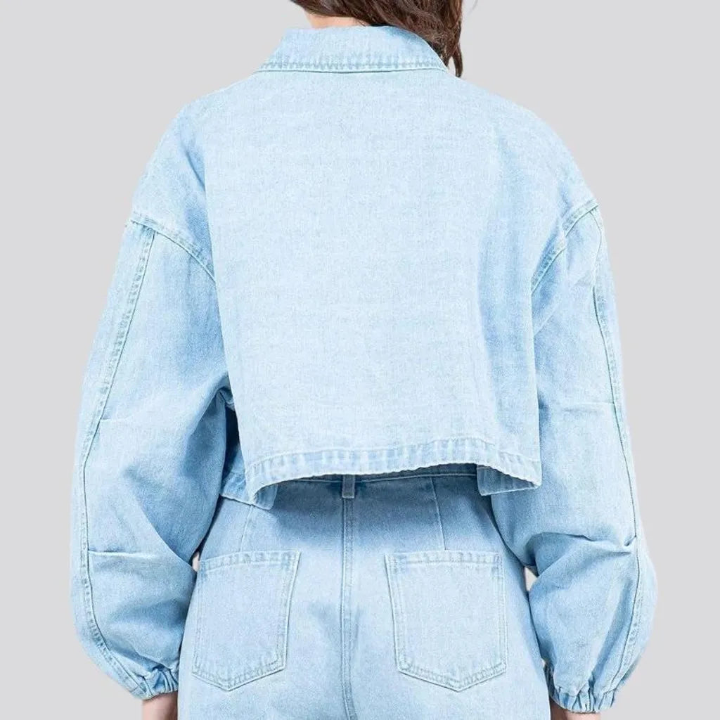 Fashionable crop style denim jacket for ladies