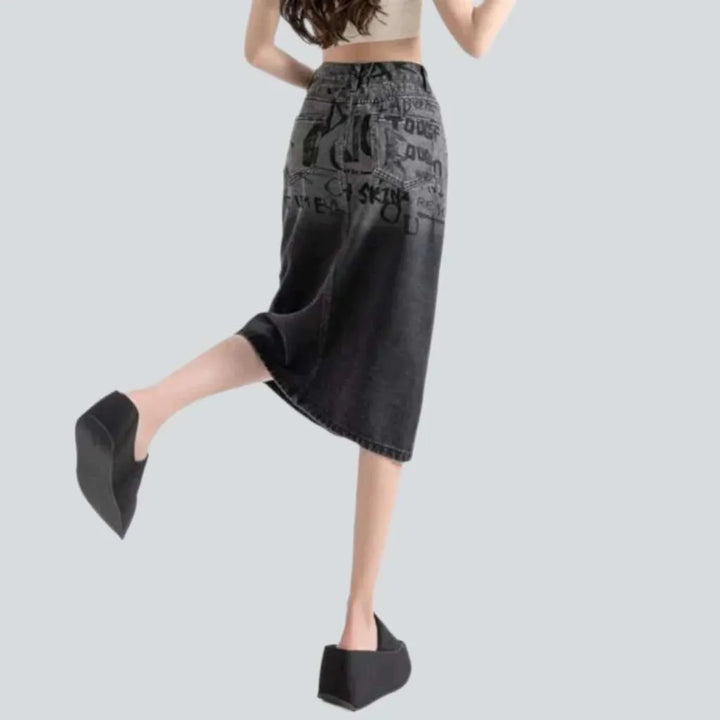 Inscribed contrast grey denim skirt