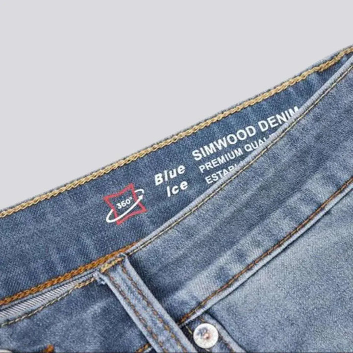 Mid-weight 9.5oz jeans
 for men