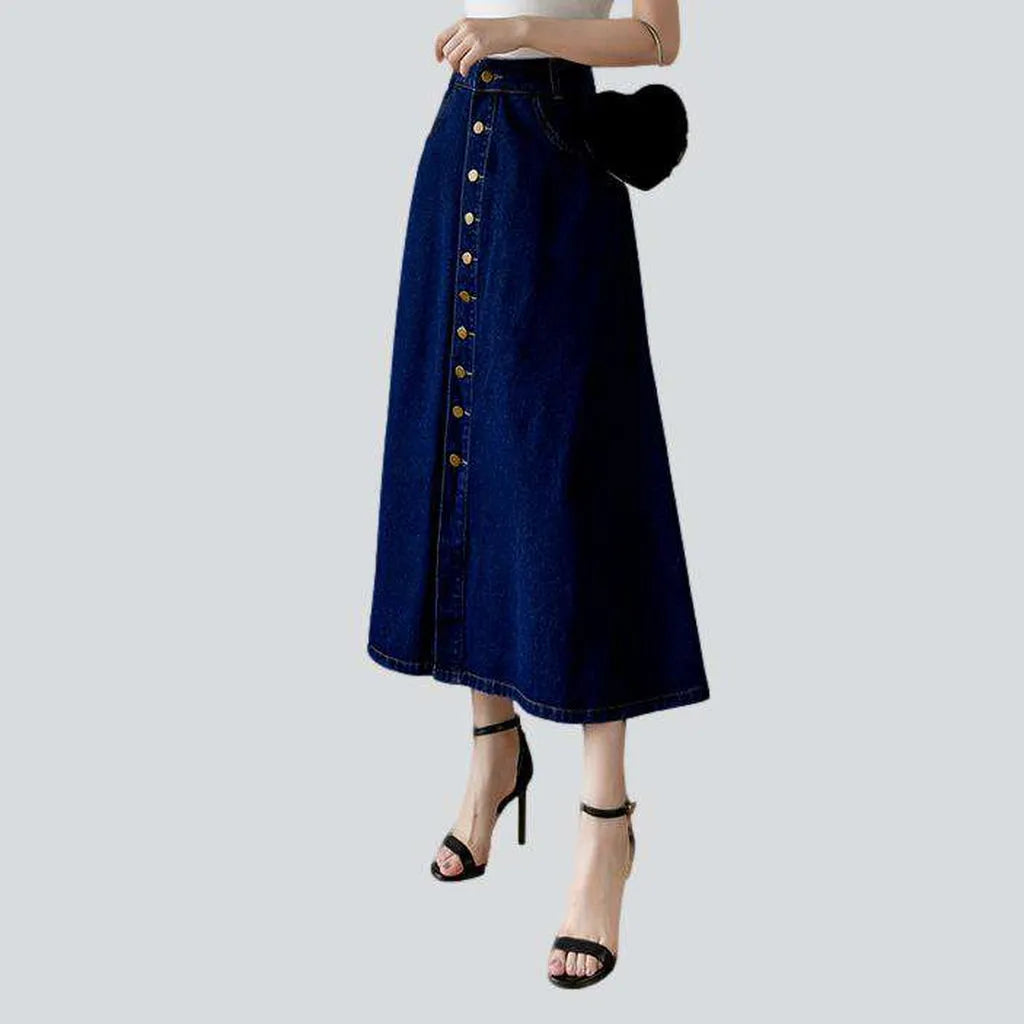 Buttons-down flare denim skirt