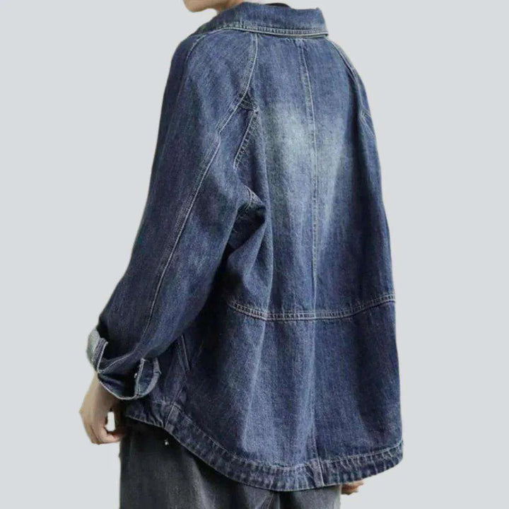 Roomy pocket women's denim jacket
