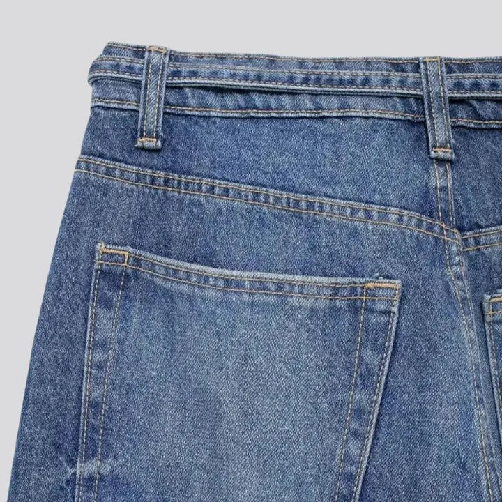 Faded lines and baggy jeans for women