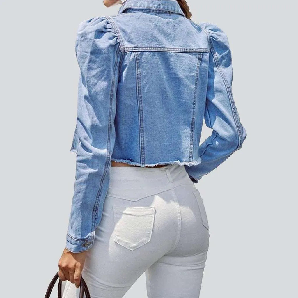 Short women's jeans jacket
