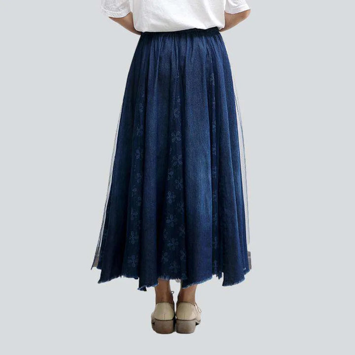 Embroidered elastic waist denim skirt