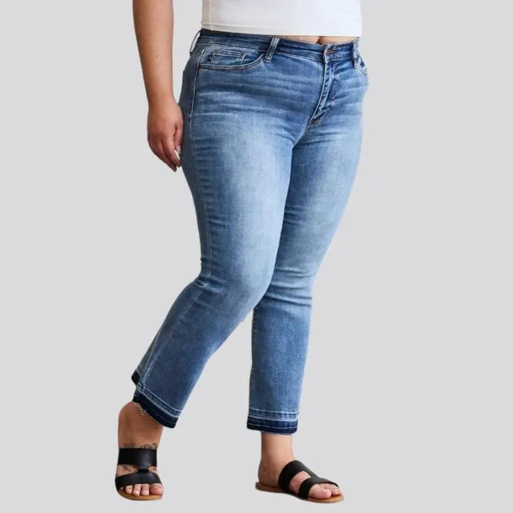 Raw-hem street jeans
 for ladies