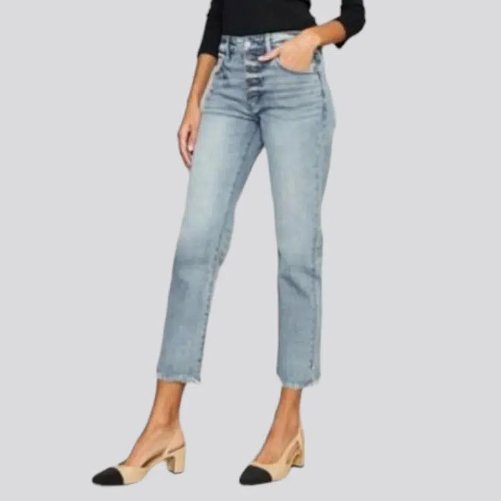 Slightly-stretchy high-waist jeans
 for ladies