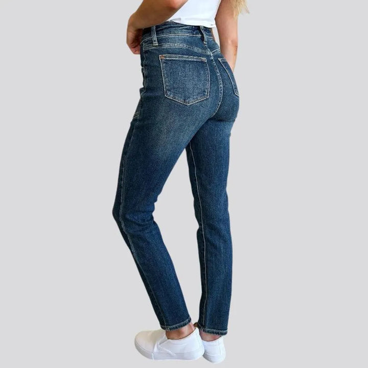 Casual high-waist jeans
 for ladies
