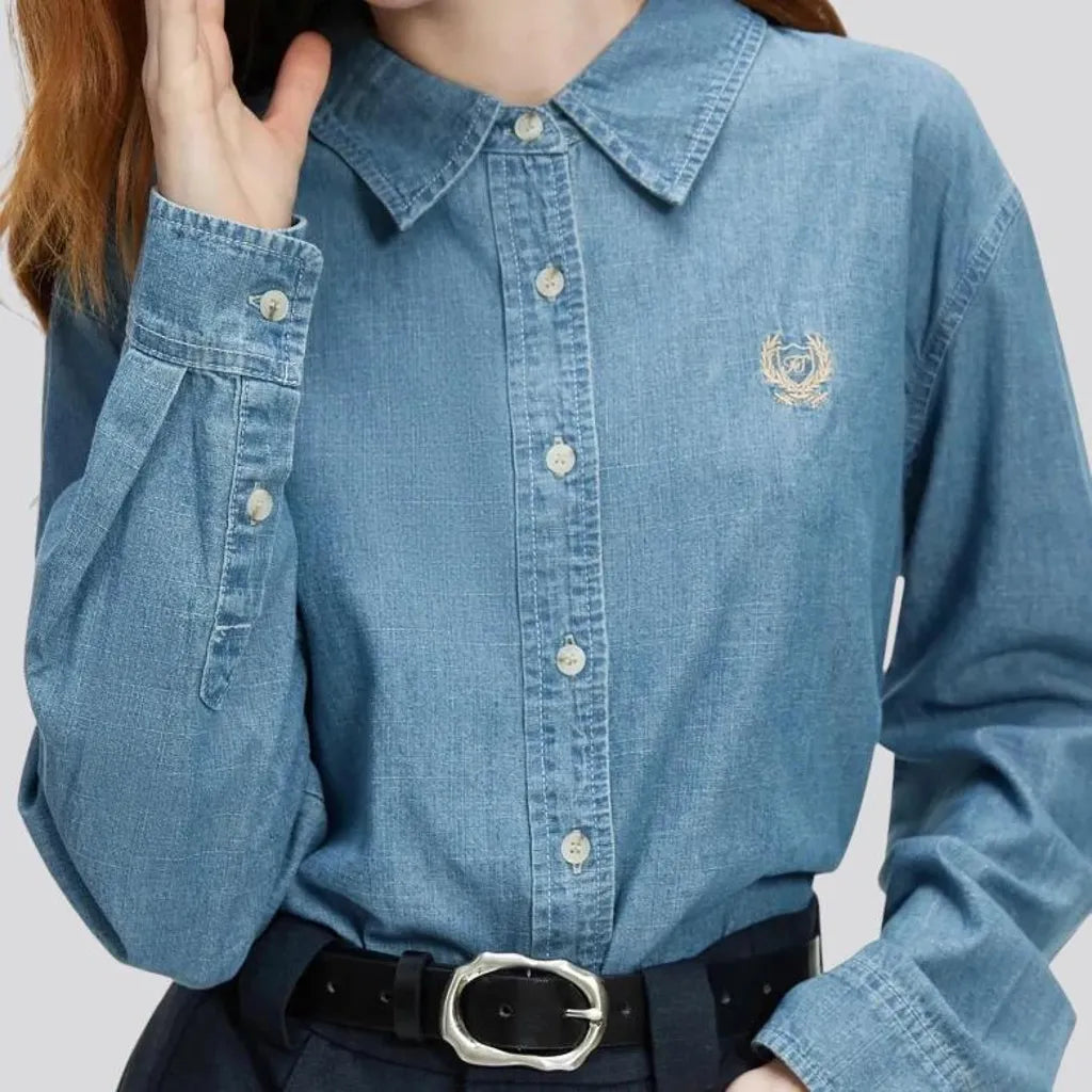 Light logo chambray women's denim shirt