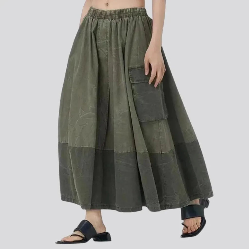 Maxi length elastic fit jeans skirt