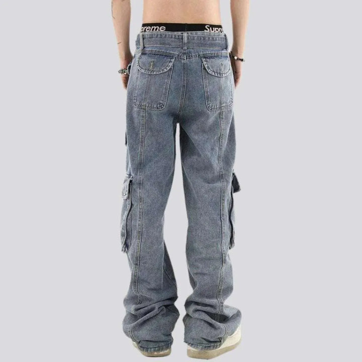 Voluminous pockets cargo jeans
 for men