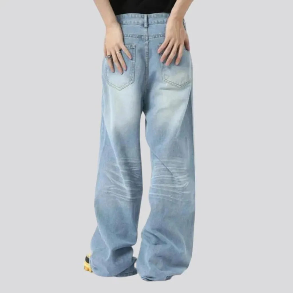 Fashionable men's jeans