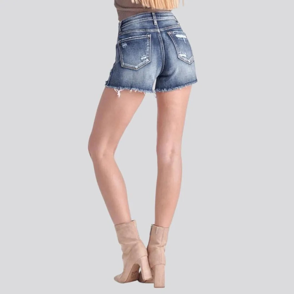 Sanded women's jean shorts
