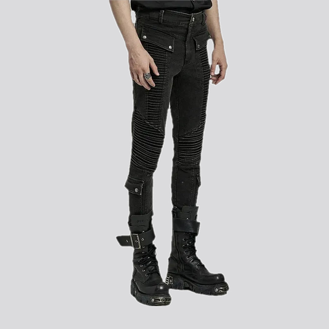 Fashionable mid-rise vintage men's jeans