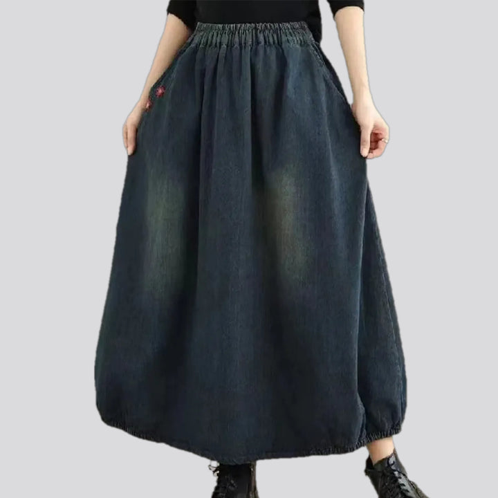 High-rise balloon dark stonewashed jeans skirt