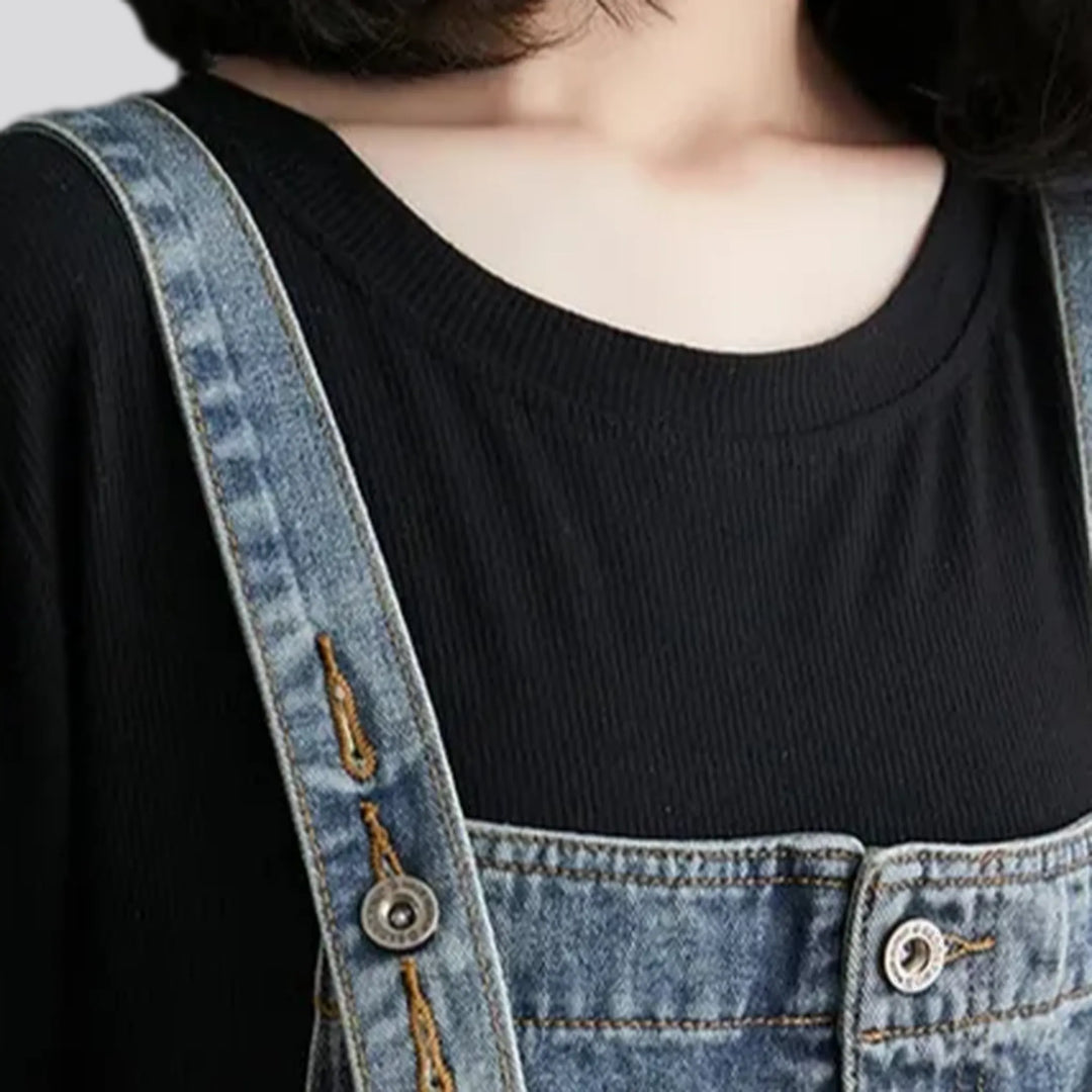 Stylish baggy vintage abraded women's jeans bib