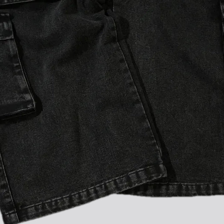 Baggy fit and cargo pockets jean pants for men