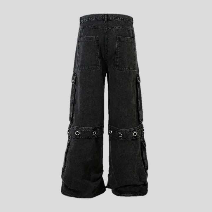 Baggy fit and cargo pockets jean pants for men