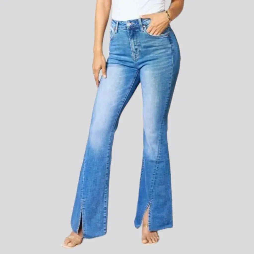 Front-slit-hem bootcut jeans
 for ladies