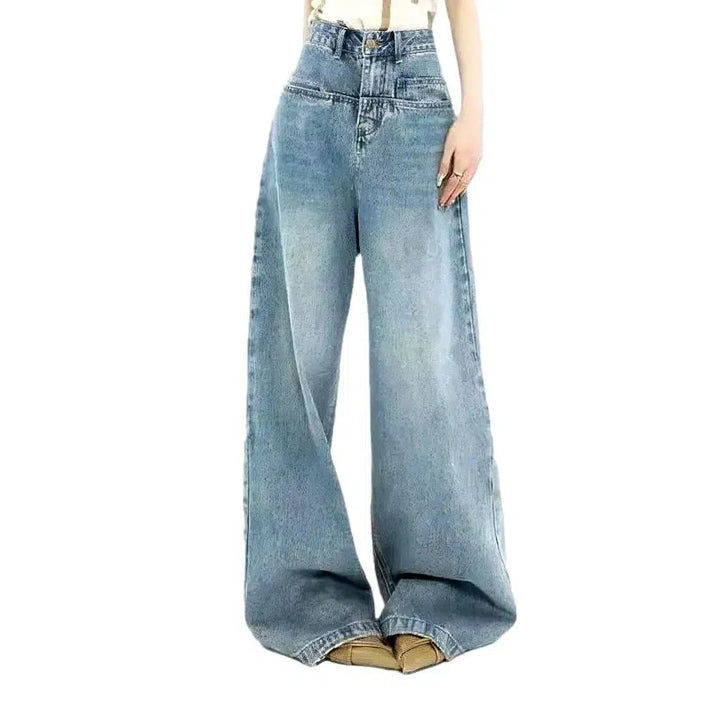90s women's light-wash jeans