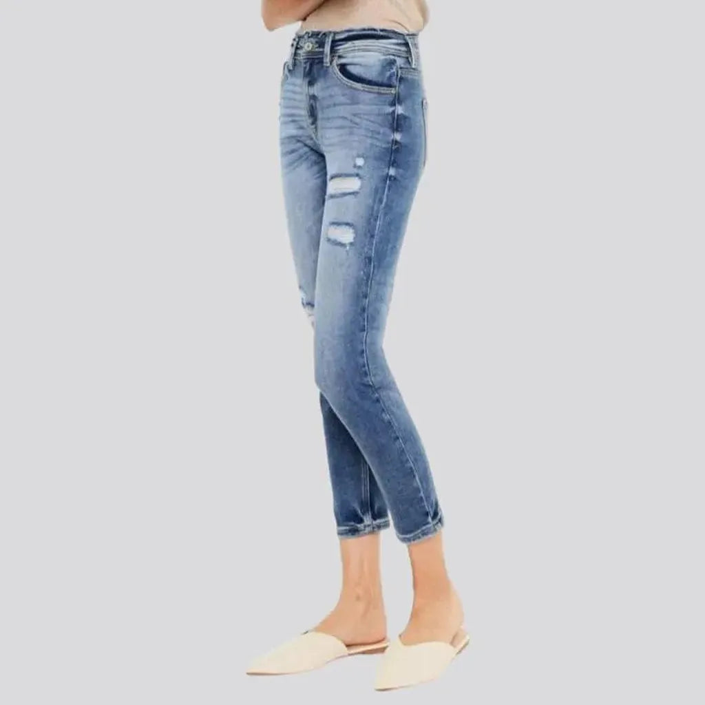 Sanded distressed jeans
 for women