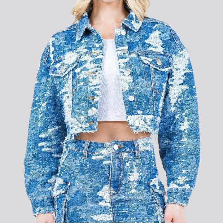 Chic oversized style denim jacket for ladies