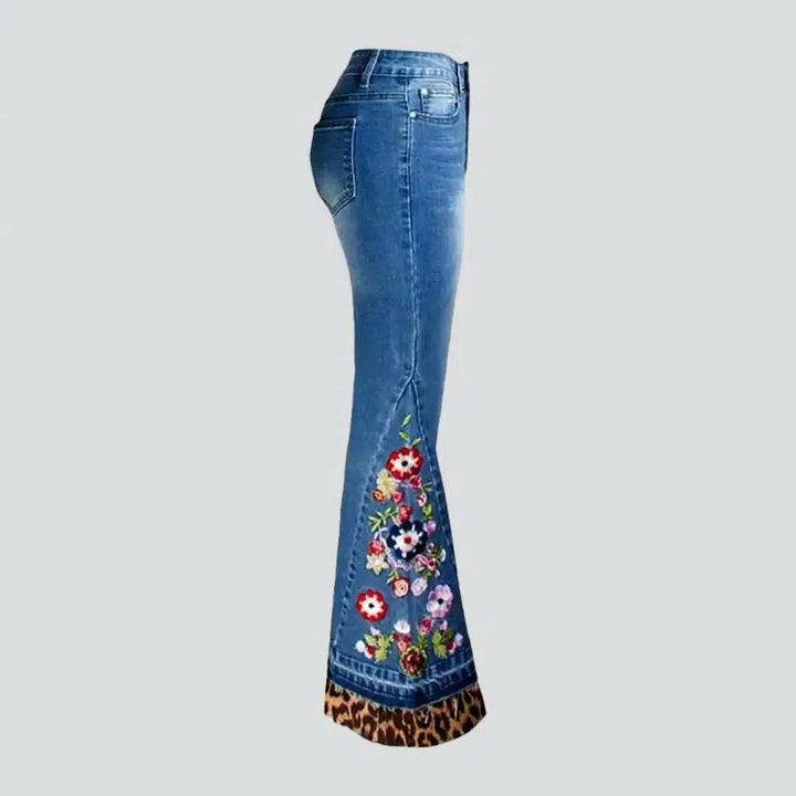 Mid-waist women's bootcut jeans