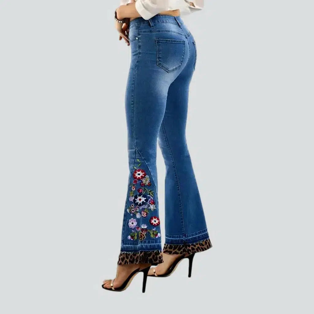 Mid-waist women's bootcut jeans