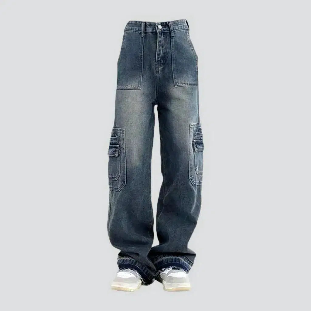 Medium-wash women's cargo jeans | Jeans4you.shop
