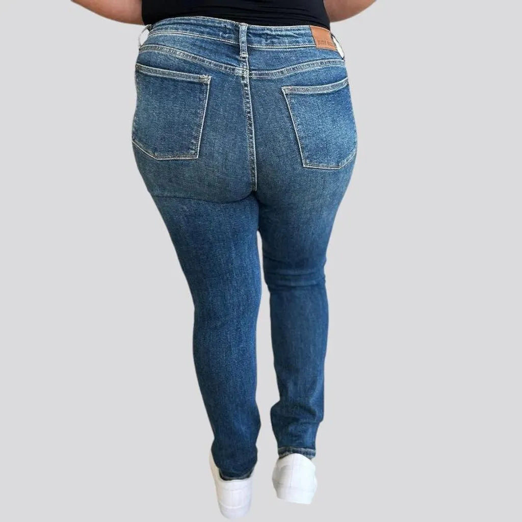 Casual women's stonewashed jeans