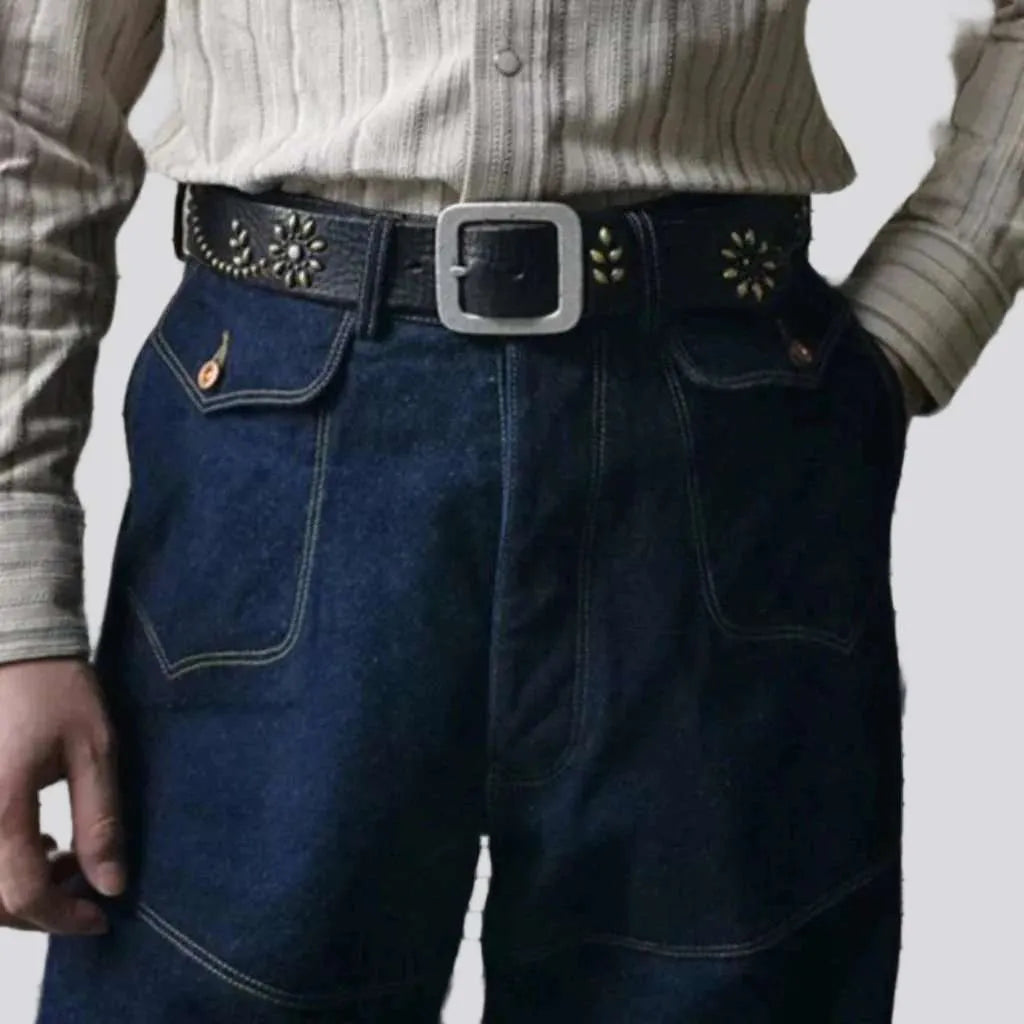 Straight mid-waist selvedge jeans