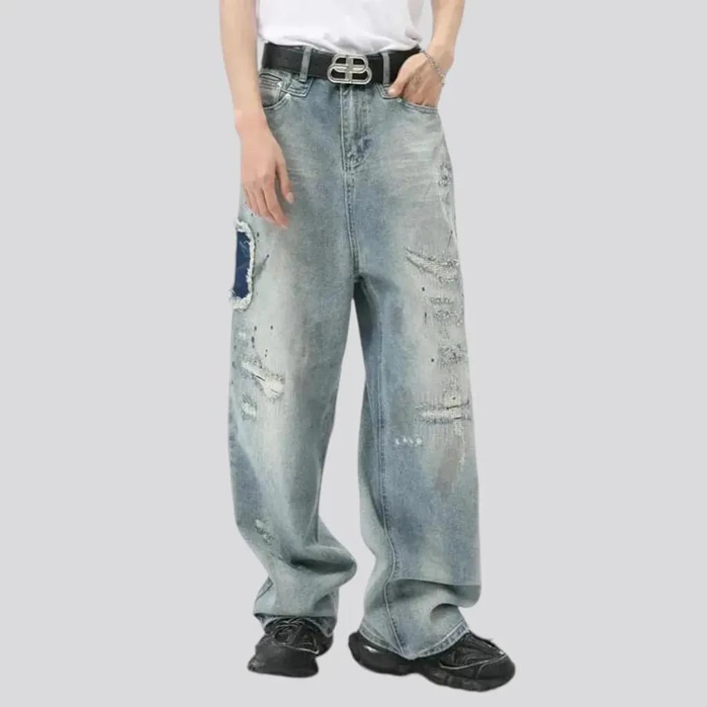 Baggy grunge style light wash men's jeans