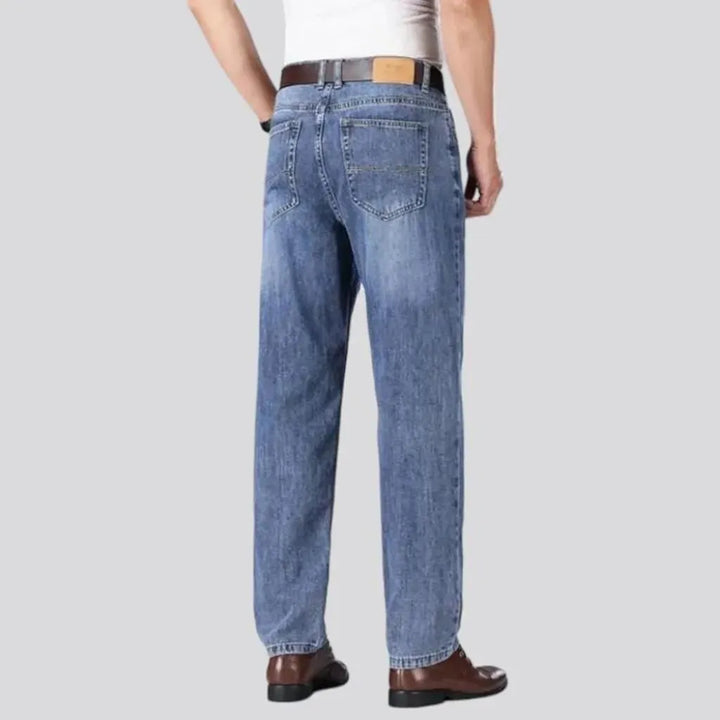 Thin men's tapered jeans